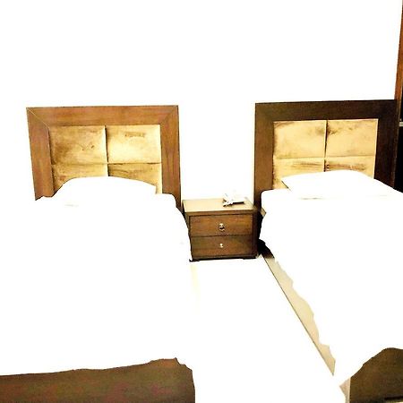 Jade Dragon Hotel Dha Лахор Екстериор снимка